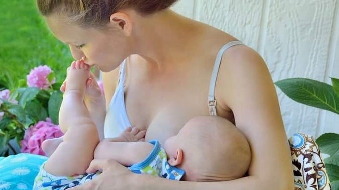 How to Improve Breastfeeding Latch: Positioning & Support Guide